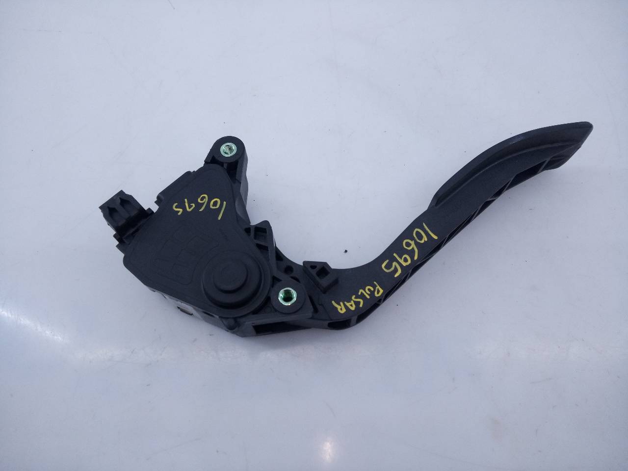 NISSAN Pulsar C13 (2014-2018) Throttle Pedal 8617017B,180023RA0B,E3-B4-28-3 20960772