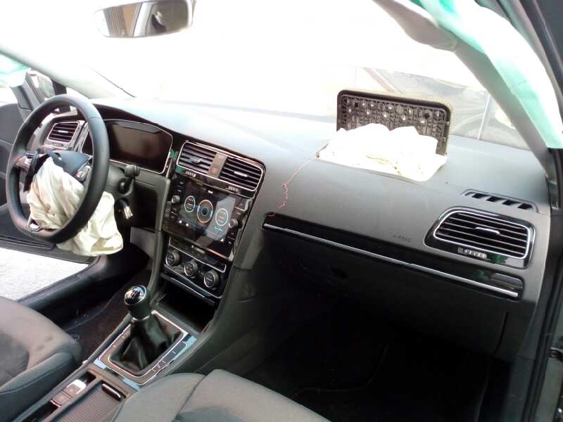 JEEP Golf 7 generation (2012-2024) Încuietoare ușă dreapta față E1-B6-4-2, 5TB837016A 18431491