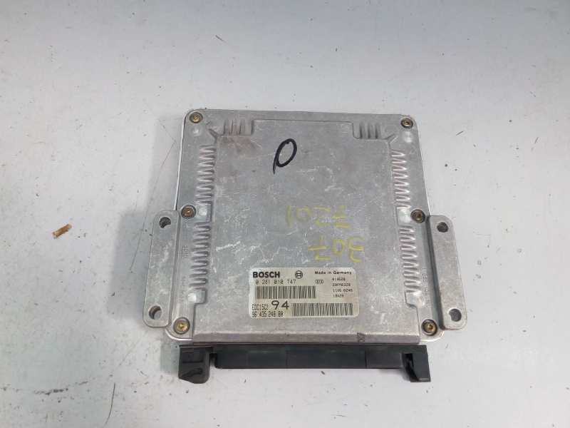 MITSUBISHI 307 1 generation (2001-2008) Engine Control Unit ECU 0281010747, 9643524880, E3-B2-48-1 18564001