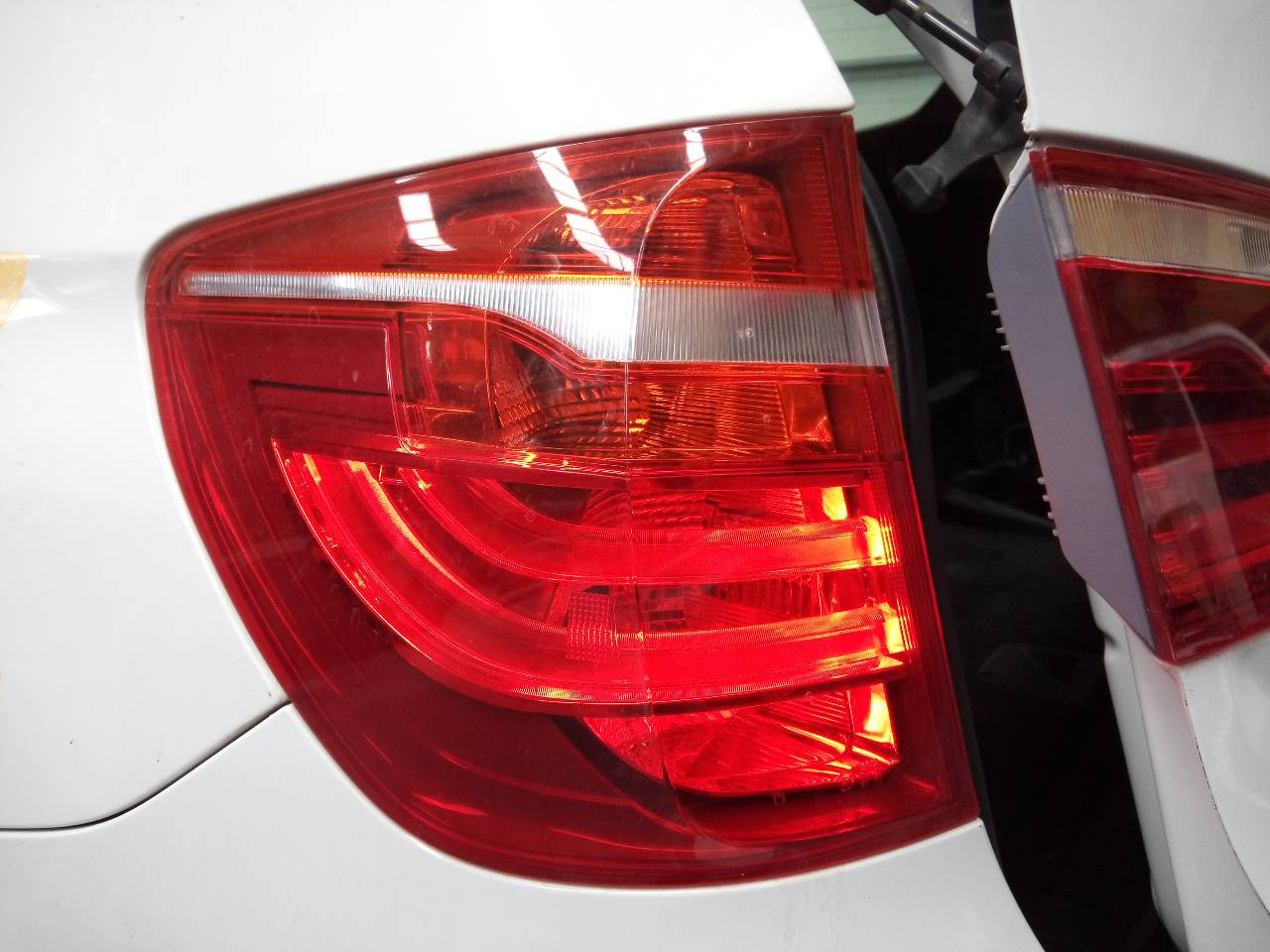BMW X4 F26 (2014-2018) Фонарь задний левый 20968930