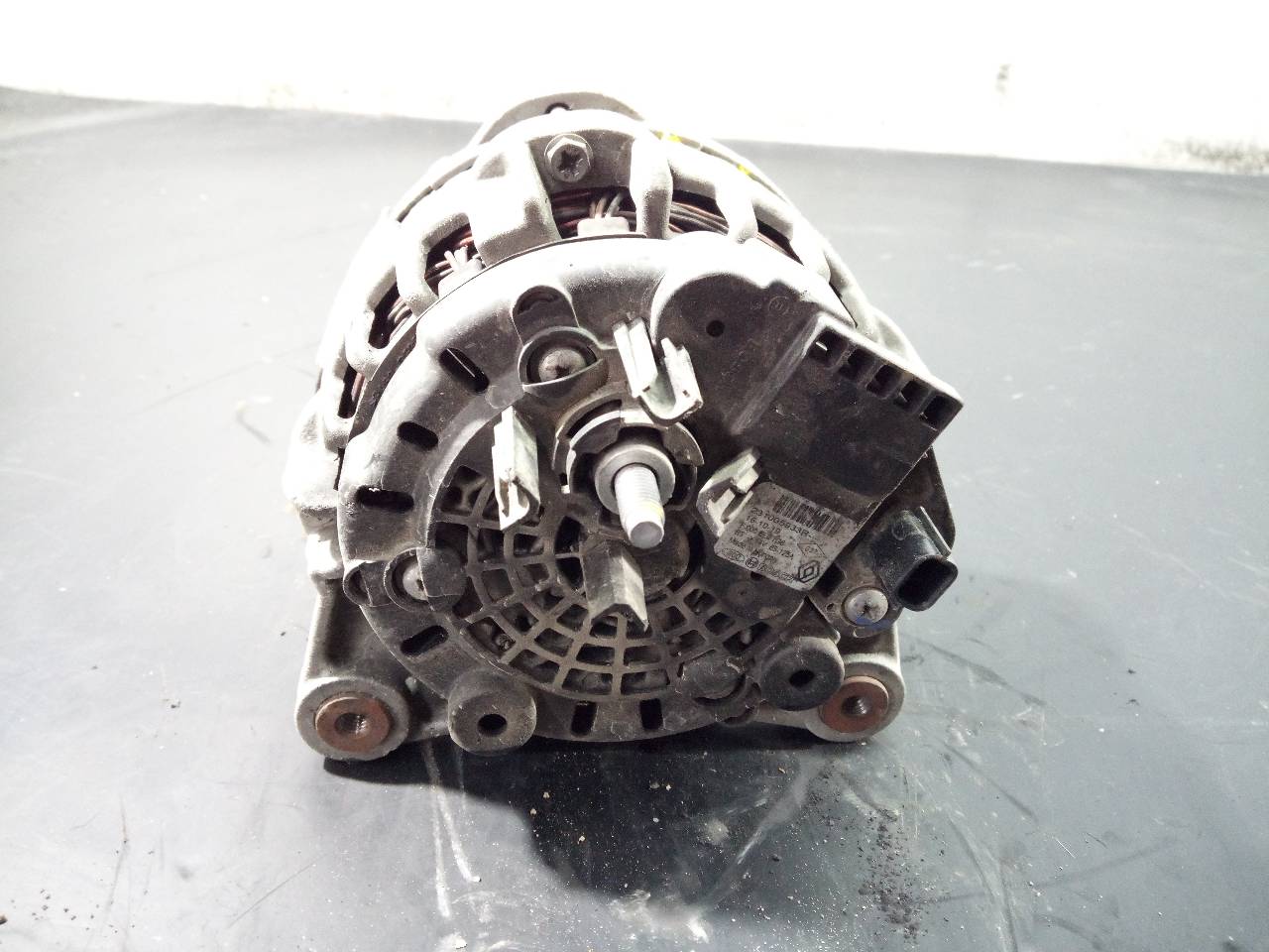 DACIA Logan 2 generation (2013-2020) Alternator 231005933R,P3-B5-8-3 21821381