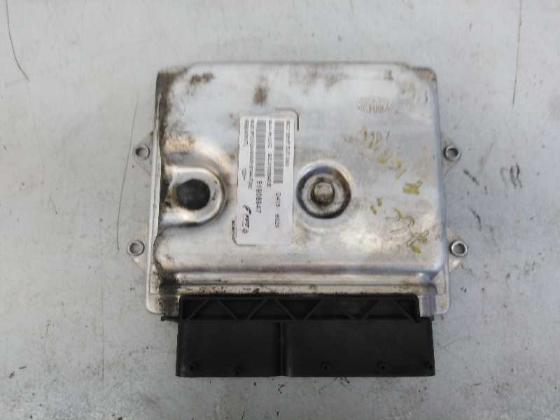 FIAT Fiorino 3 generation (2008-2023) Engine Control Unit ECU 51908947, E3-A4-36-1 18607971