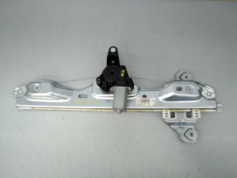 NISSAN Qashqai 2 generation (2013-2023) Bakre høyre dør vindusregulator 827004EA0A, E2-A4-38-2 18576061