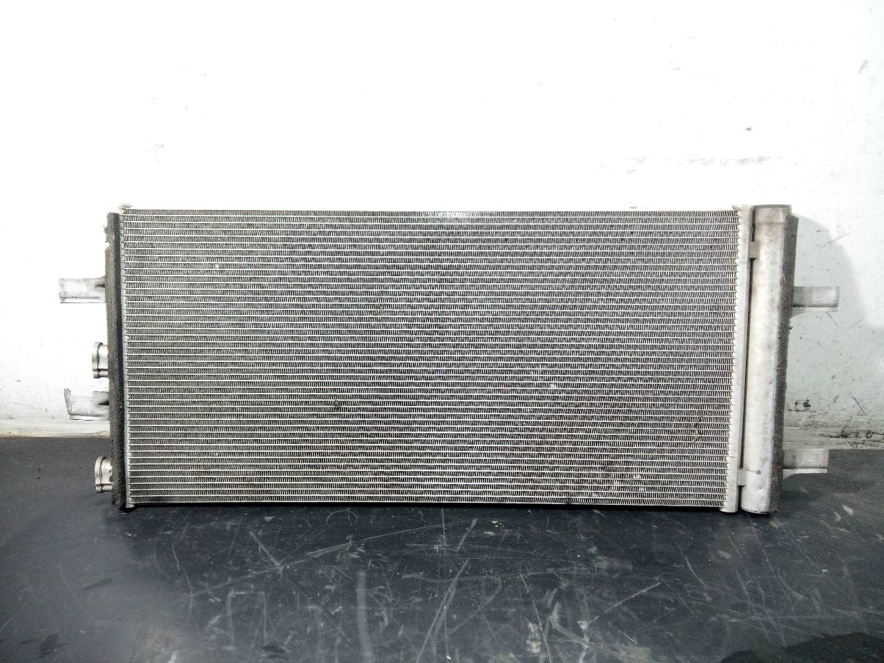 BMW 2 Series Active Tourer F45 (2014-2018) Gaisa kondensācijas radiators 64539271207+, P2-A4-8 26271456