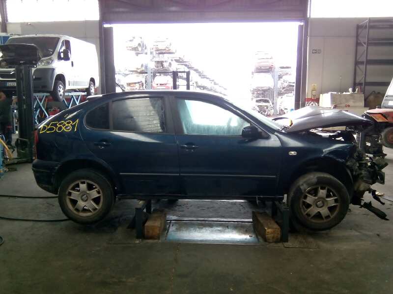 NISSAN Leon 1 generation (1999-2005) Aizmugurējo kreiso durvju loga pacēlāja motorīts 1J4959811CFKZ, E1-B6-24-1 18463800