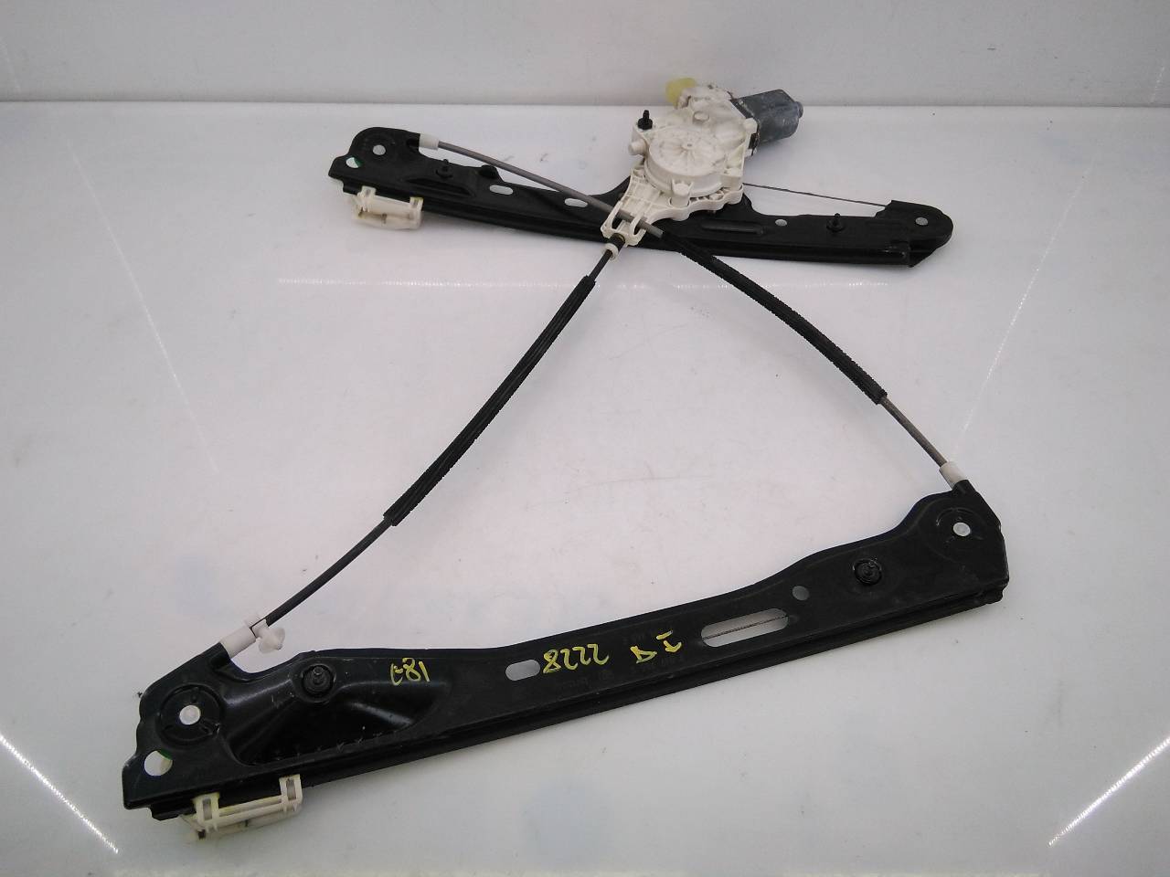 BMW 1 Series E81/E82/E87/E88 (2004-2013) Forreste venstre dør vinduesregulator 0130822228, E1-A3-12-1 18663280