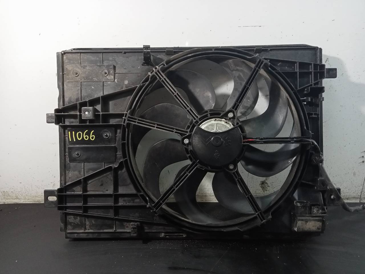 CITROËN C4 Picasso 2 generation (2013-2018) Difūzoriaus ventiliatorius 9806313280, P2-B8-23 24452599
