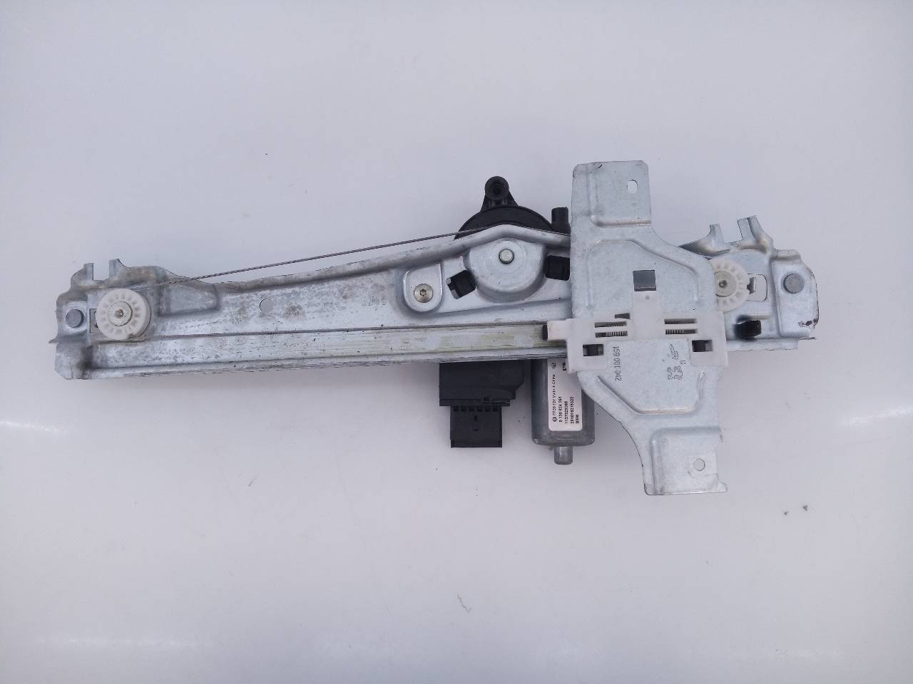 PEUGEOT 2008 1 generation (2013-2020) Rear left door window lifter 9829513080,E1-A4-36-2 24022117