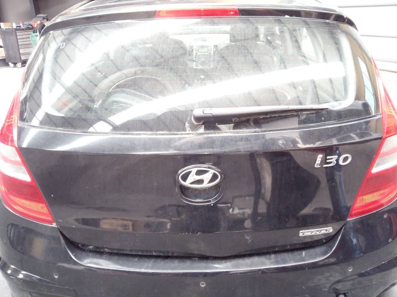 HYUNDAI i30 FD (1 generation) (2007-2012) Крышка багажника 24516552