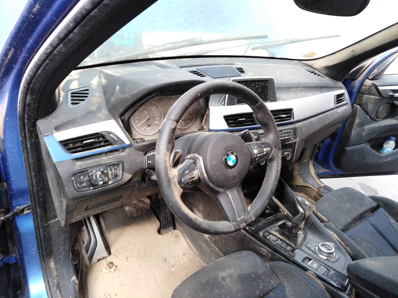 BMW X1 F48/F49 (2015-2023) Priekinis dešinys amortizatorius 24082239