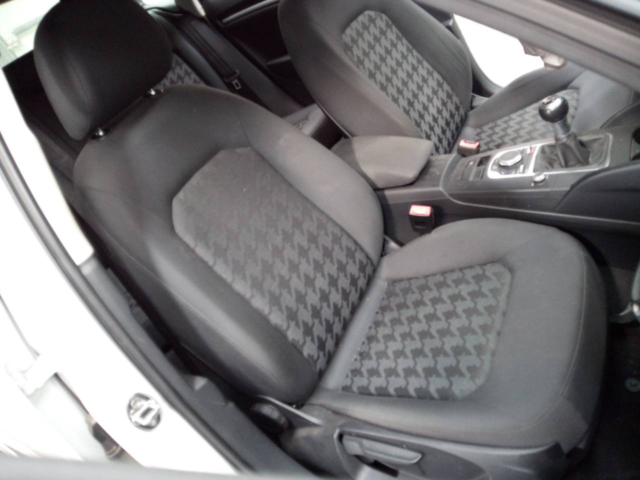 AUDI A3 8V (2012-2020) Säkringsbox 20991389