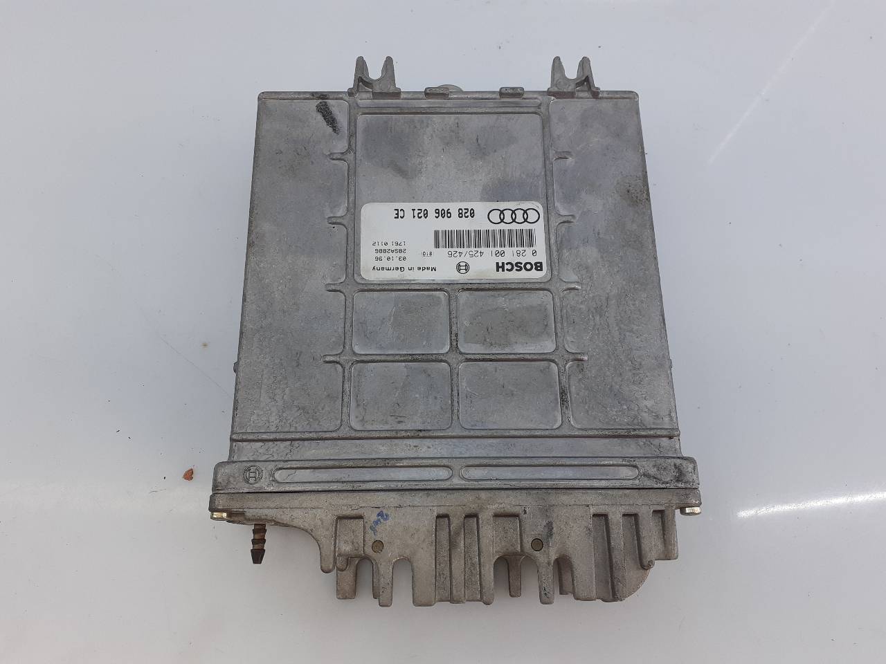 HONDA A4 B5/8D (1994-2001) Engine Control Unit ECU 028906021CE, 0281001425, E2-A1-45-3 18707048