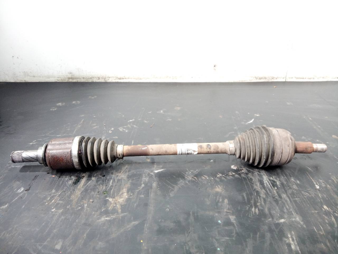 RENAULT Megane 3 generation (2008-2020) Front Left Driveshaft 8200725499,P1-B6-38 20963389