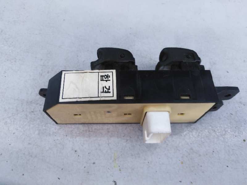 MERCEDES-BENZ Santa Fe SM (2000-2013) Front Left Door Window Switch 9357026100,E3-A3-59-2 18505595