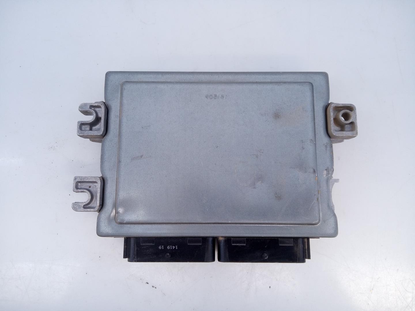 DACIA Sandero 1 generation (2008-2012) Moottorin ohjausyksikkö ECU 8200856659,E2-A1-29-2,E2-A1-29-2 26270107