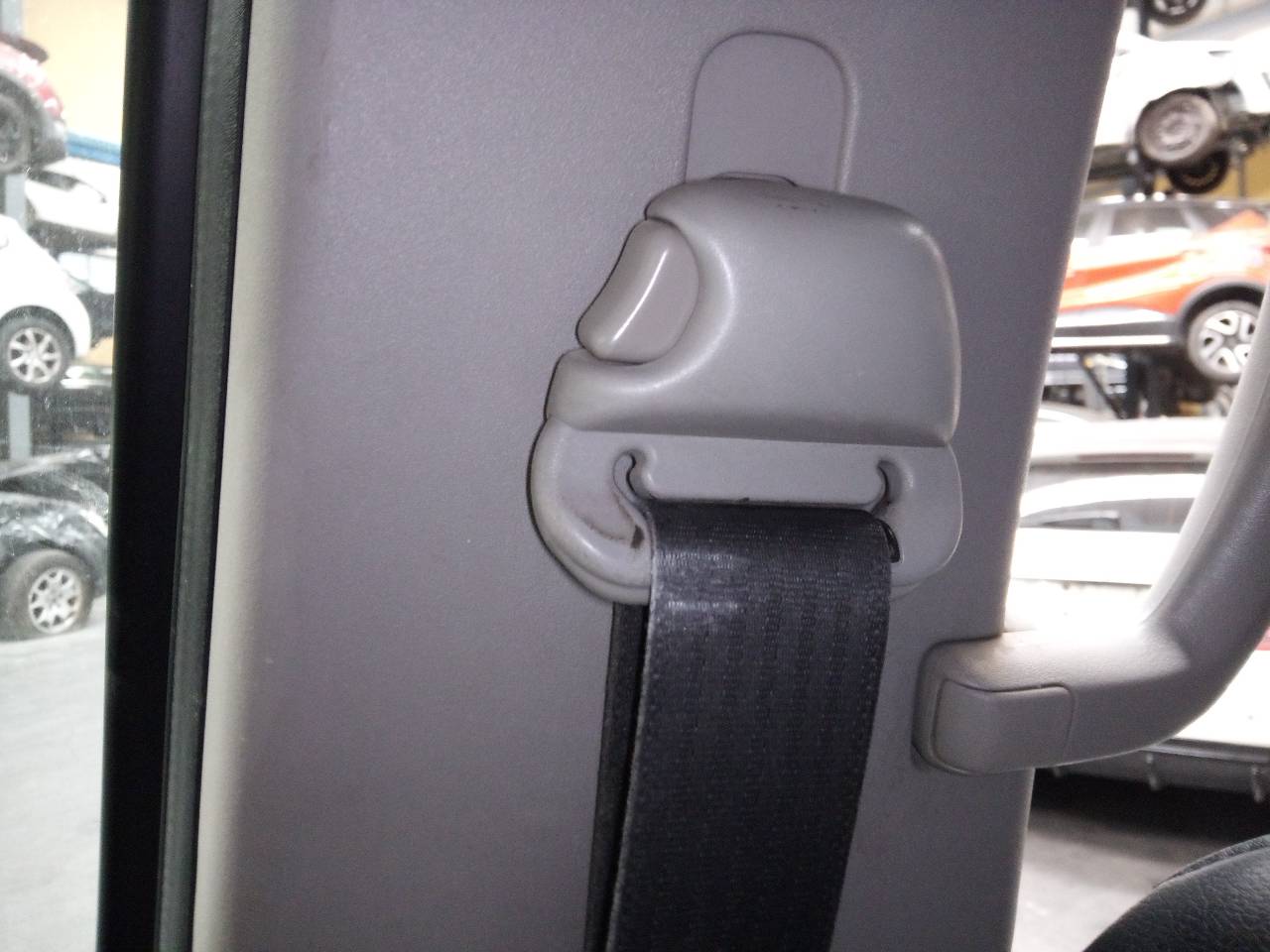 NISSAN Pathfinder R51 (2004-2014) Front Right Seatbelt 18720230