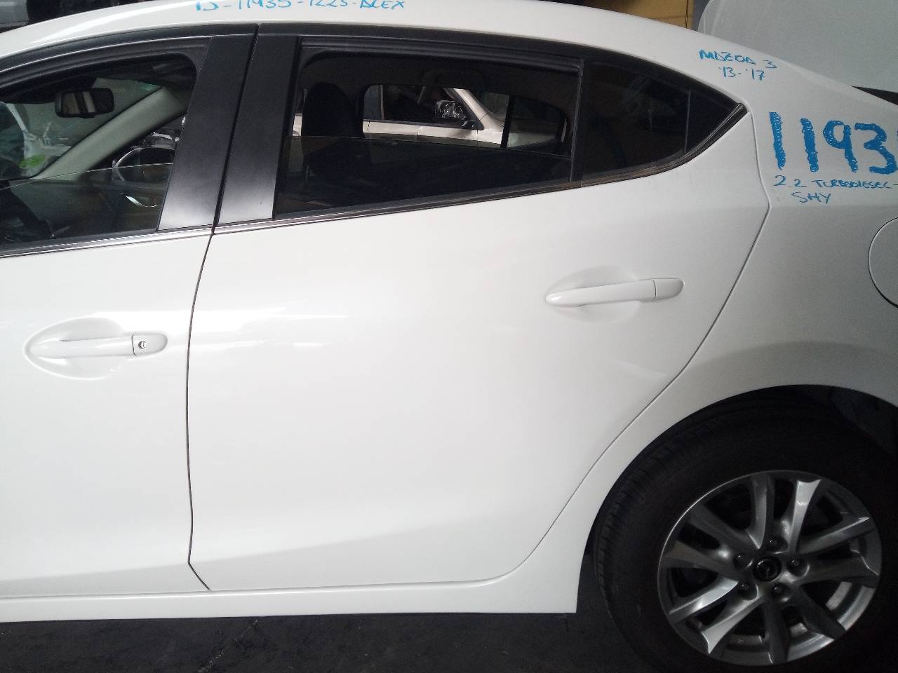 MAZDA 3 BM (2013-2019) Galinės kairės durys 26270677