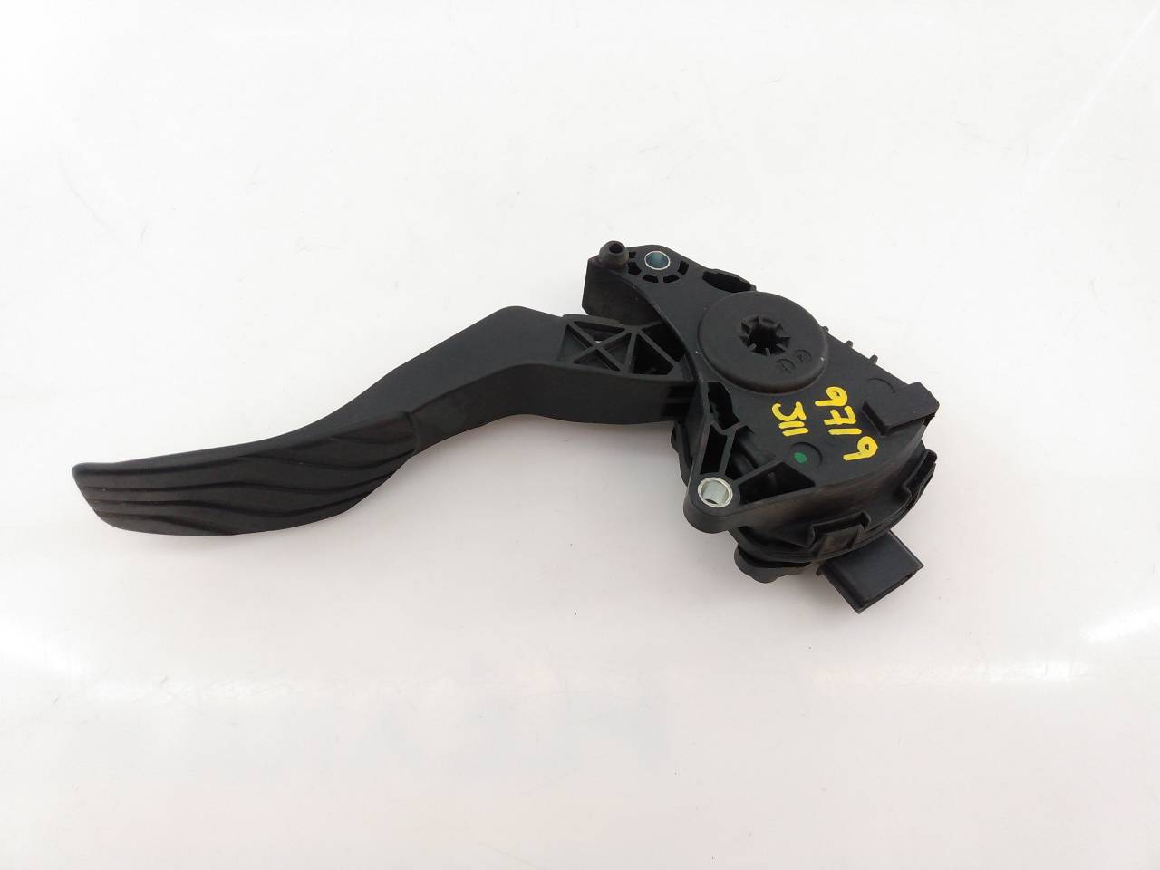 NISSAN Qashqai 2 generation (2013-2023) Throttle Pedal 180024BA0B, E3-B4-33-4 18765576