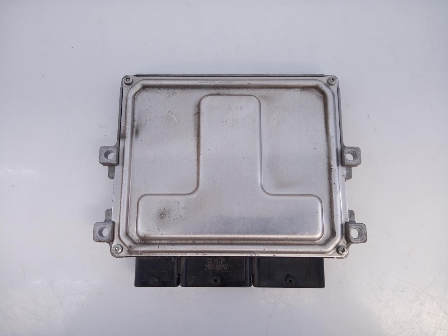 DACIA Sandero 2 generation (2013-2020) Motora vadības bloks 237103008R,E2-A1-28-7,E2-A1-28-7 26269946