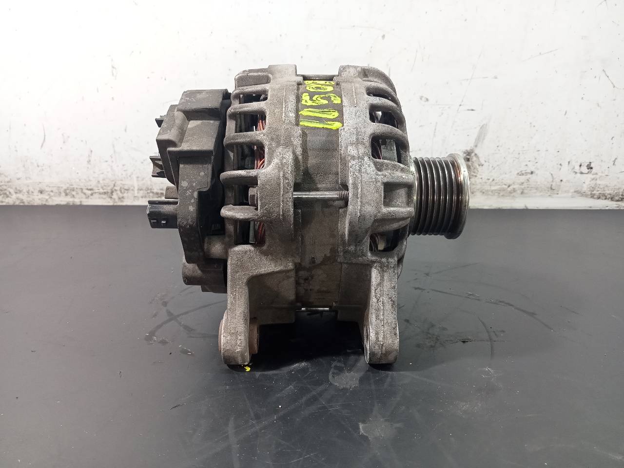 DACIA Duster 1 generation (2010-2017) Alternator 231001910R, P3-B6-5-2 20949494