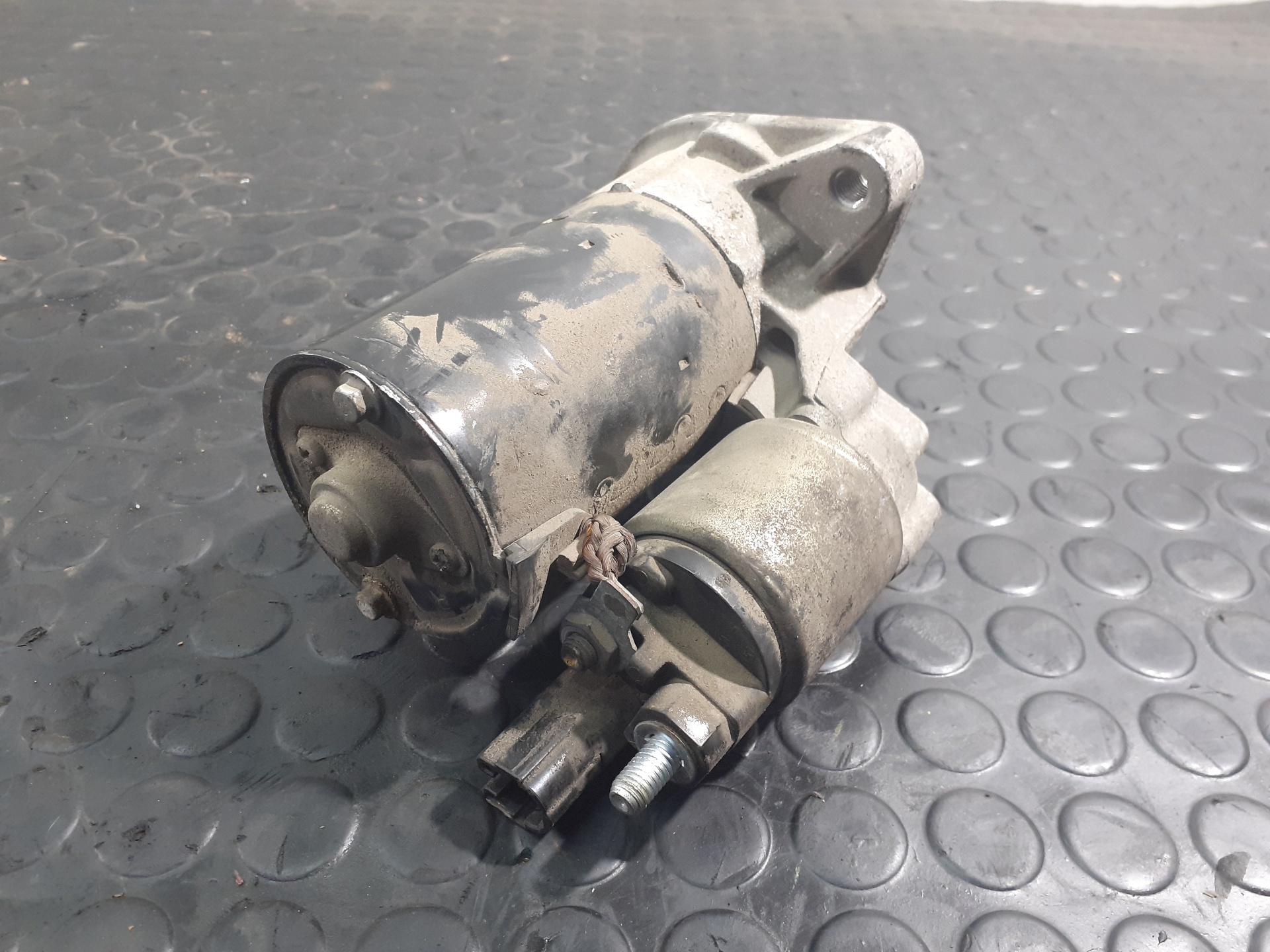 TOYOTA Auris 1 generation (2006-2012) Startmotor 2810001030, P3-A10-9-3 24032815