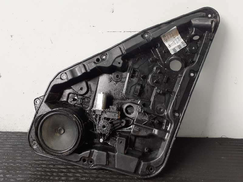 MERCEDES-BENZ A-Class W176 (2012-2018) Ridicator geam ușă dreapta spate A2047302735, A2047602134, P2-B4-10 18640292