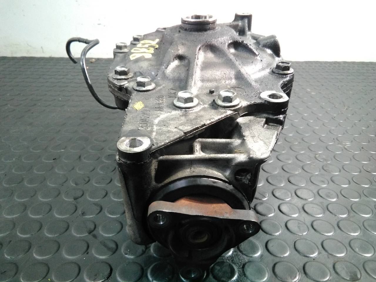 BMW X6 E71/E72 (2008-2012) Front Transfer Case 7552533,2004249,P1-A5-45 18738758