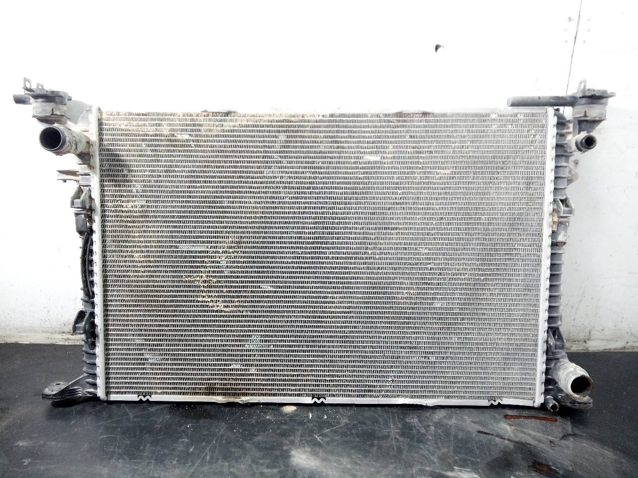 AUDI A7 C7/4G (2010-2020) Охлаждающий радиатор 8K0121251H, P2-B6-1 23287845