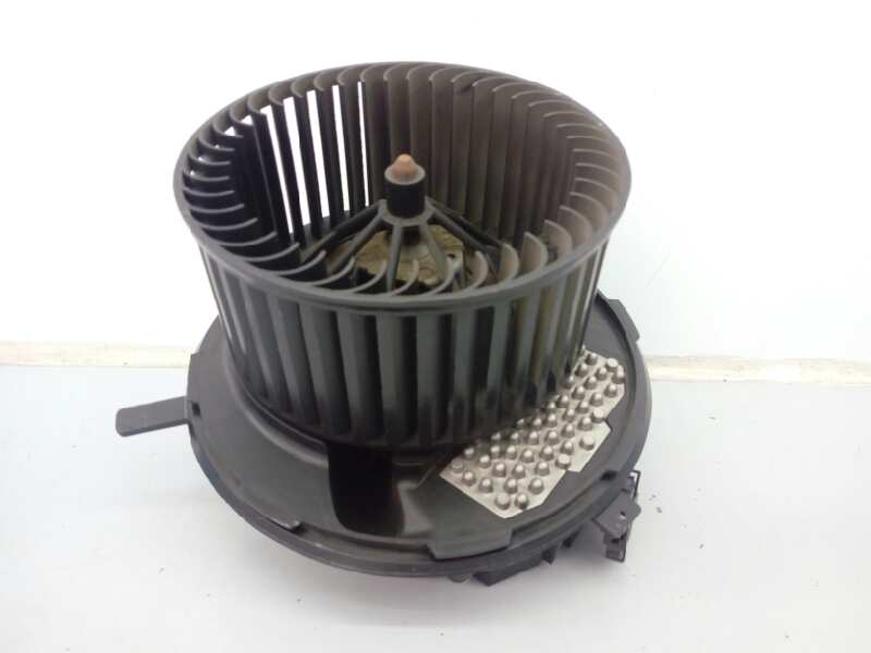 SKODA YETI (5L) Нагревательный вентиляторный моторчик салона 3C0907521G, 1K1820015P, E1-A5-43-1 18515824