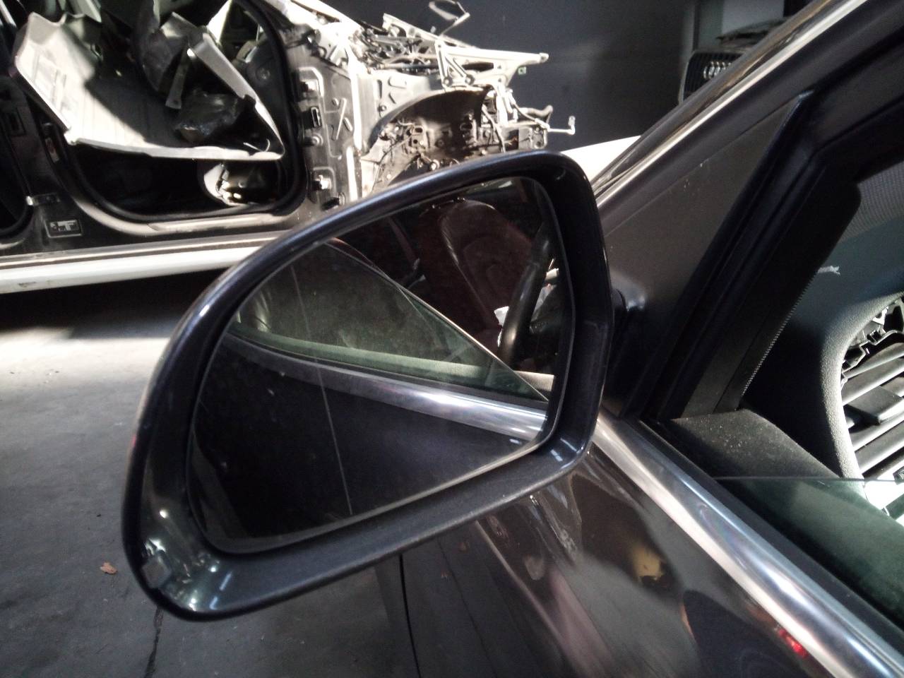 AUDI A4 B8/8K (2011-2016) Priekinių kairių durų veidrodis 24098122