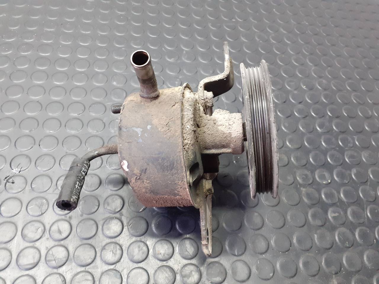 VOLVO Power Steering Pump P3-B4-8-3 18745927