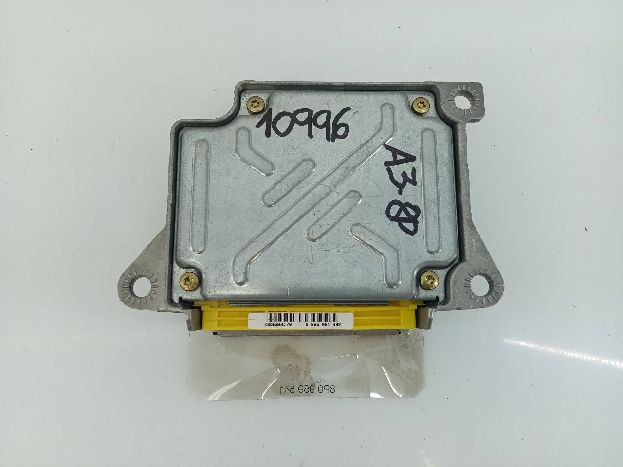 AUDI A3 8P (2003-2013) Oro pagalvių (SRS) valdymo blokas (kompiuteris) 8P0959655F,0285001482,E2-A1-39-7 21820636