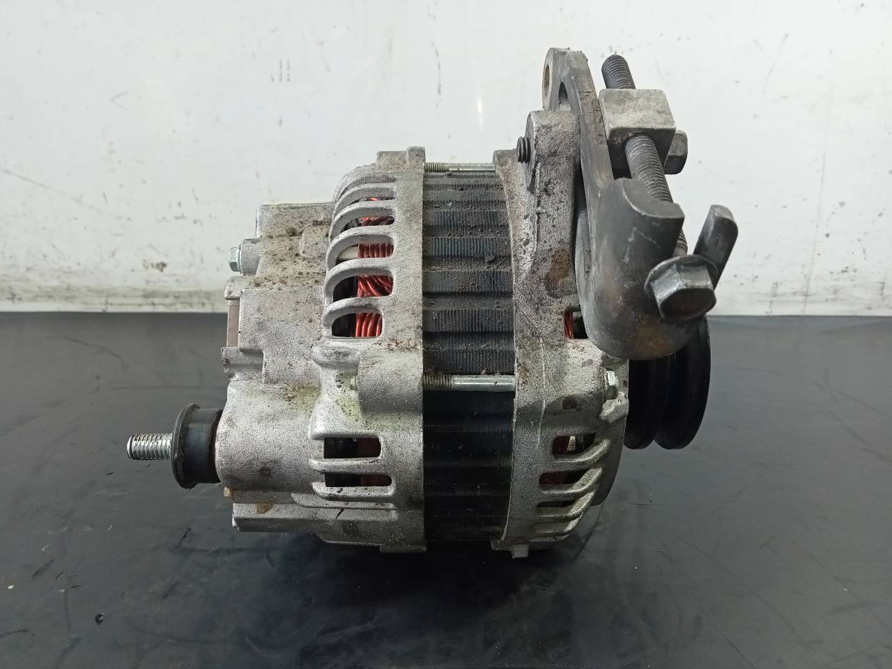 VOLKSWAGEN Pajero 3 generation (1999-2006) Alternator CGB14561,P3-B5-5-1 22603297