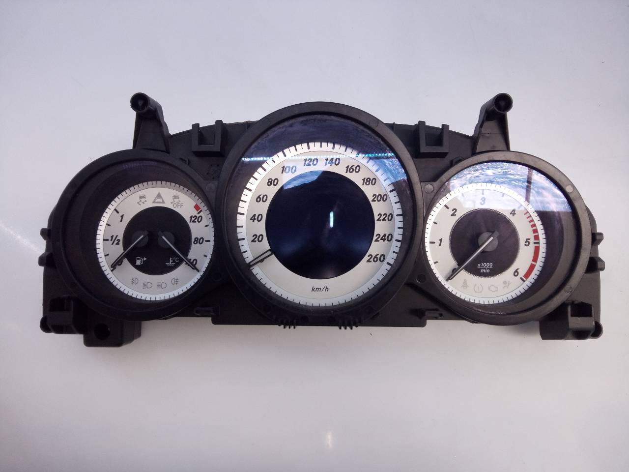 MERCEDES-BENZ C-Class W204/S204/C204 (2004-2015) Speedometer A2049004208, A2049004208, E3-A1-2-2 21797836