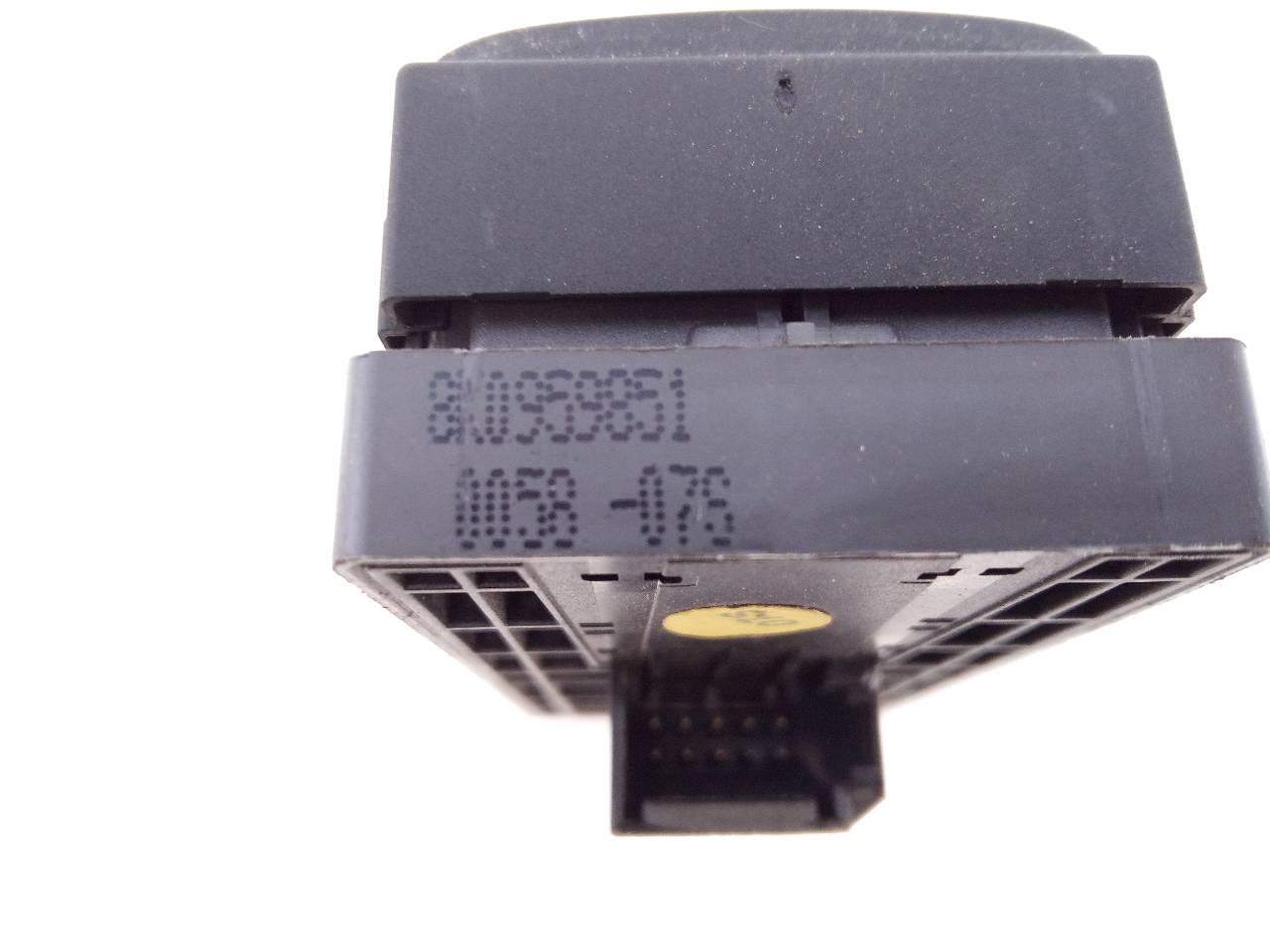 CITROËN Кнопка вікна передньої лівої двері 8K0959851,0058076,E3-B2-31-3 26267019