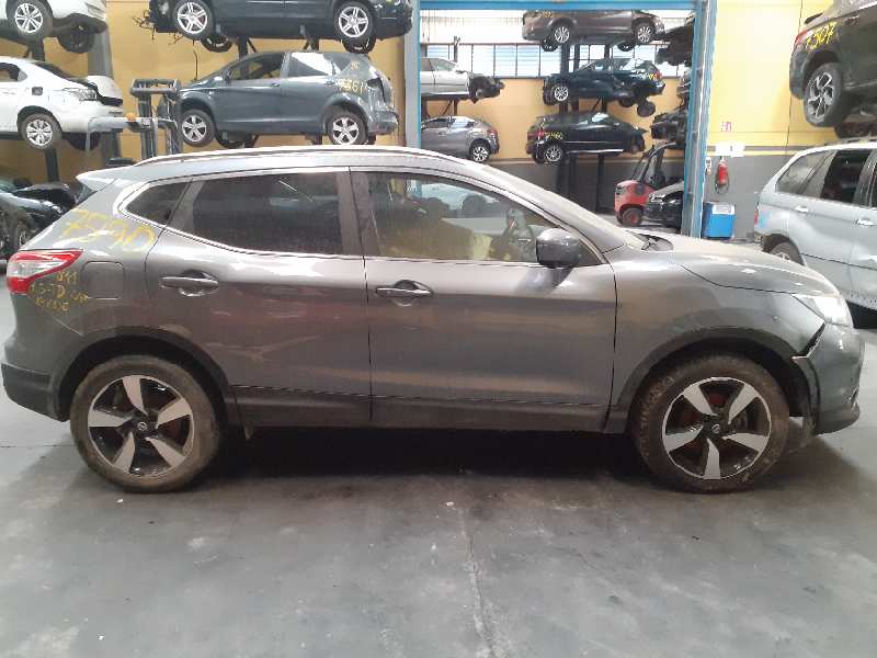 NISSAN Qashqai 2 generation (2013-2023) Bakre høyre dør vindusregulator 827004EA0A, E2-A4-4-2 18605151