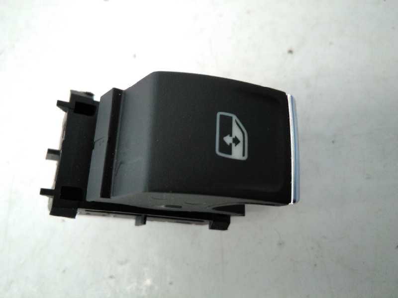 VOLKSWAGEN Passat B8 (2014-2023) Rear Right Door Window Control Switch 5G0959855N 18575316