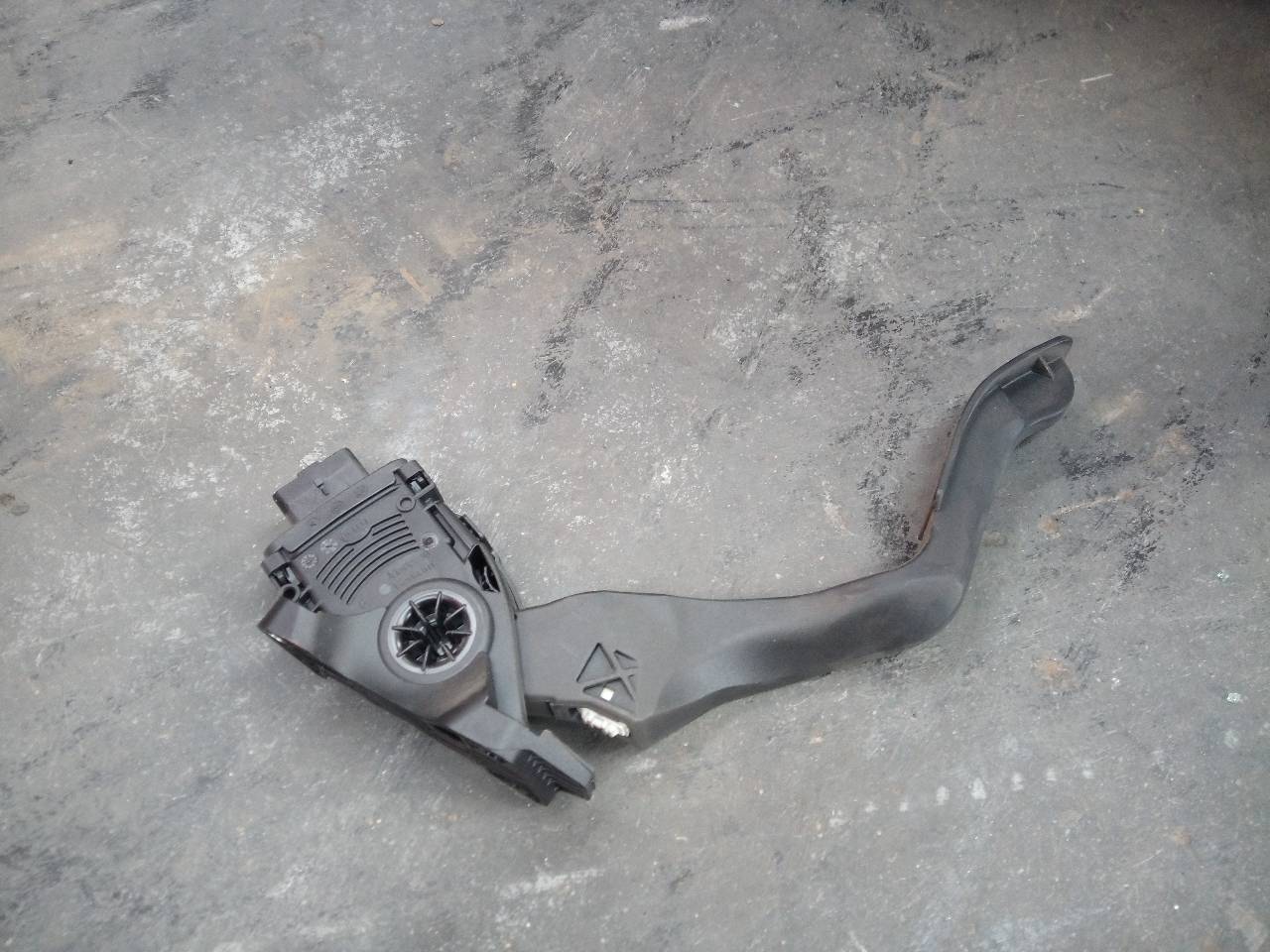 PEUGEOT 208 Peugeot 208 (2012-2015) Throttle Pedal 9661433780, 6PV00994941 23302775