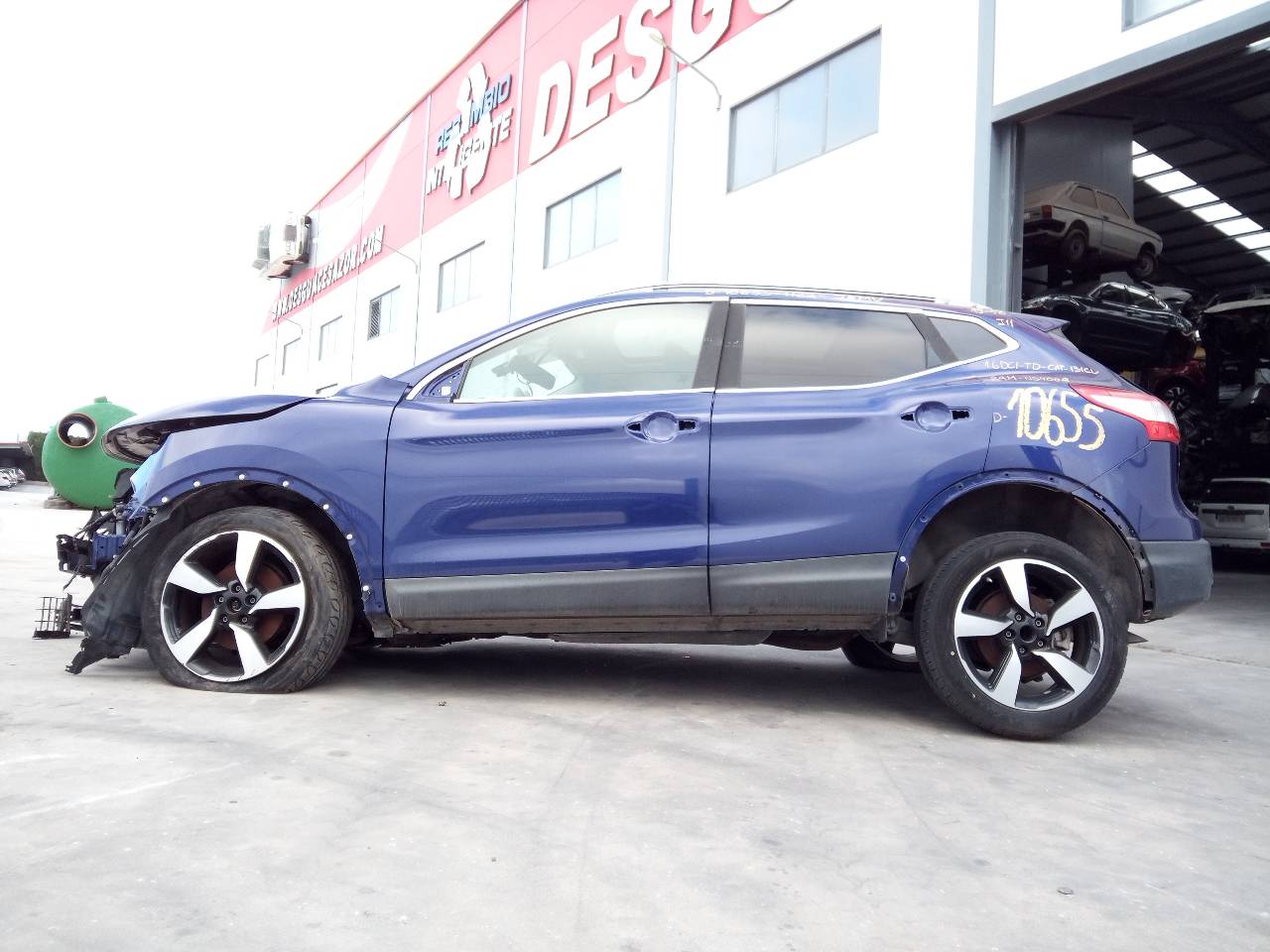 NISSAN Qashqai 2 generation (2013-2023) Främre vänstra dörrlås E2-A4-55-2 20960785