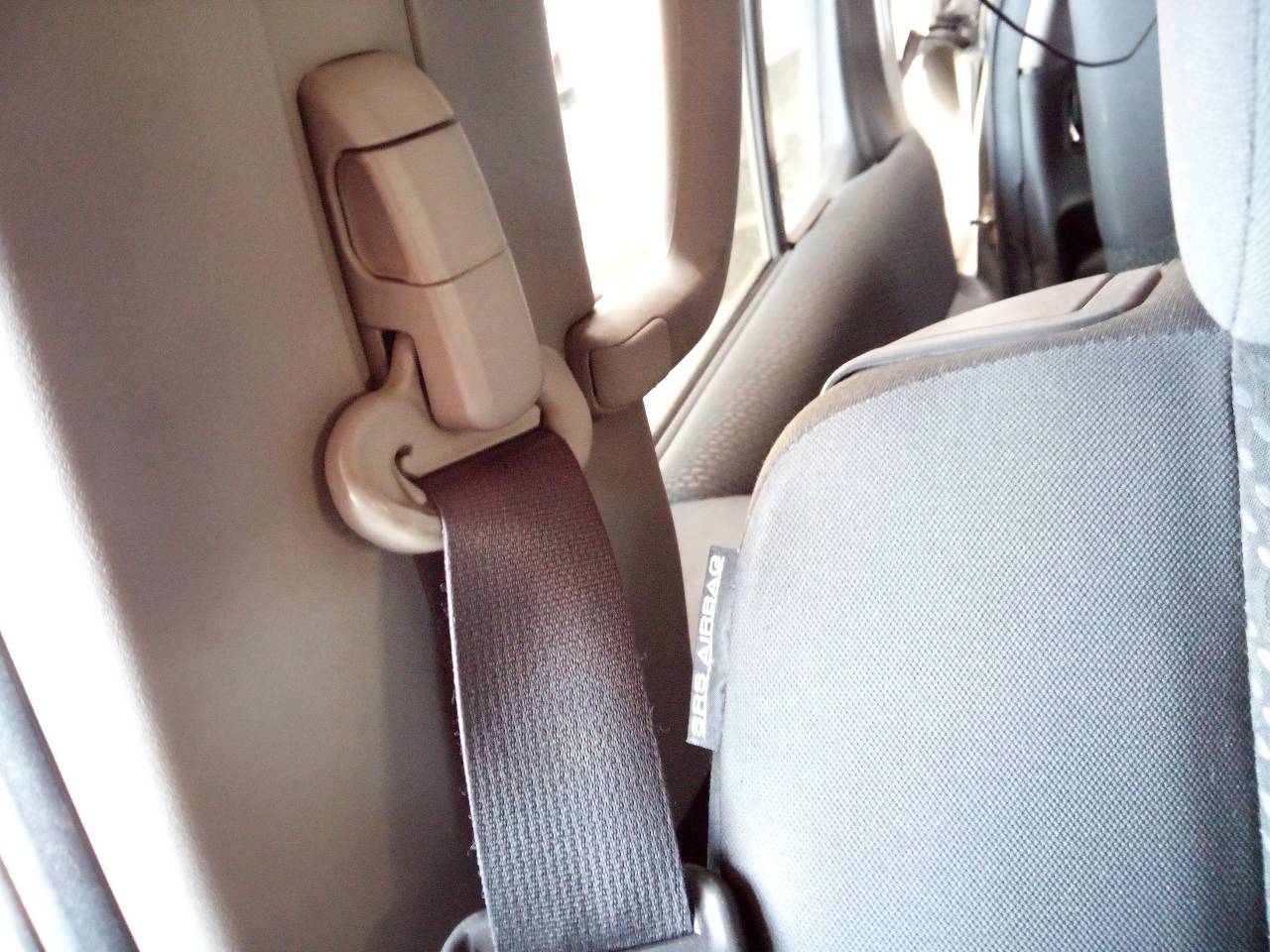 NISSAN Pathfinder R51 (2004-2014) Front Right Seatbelt 21827963