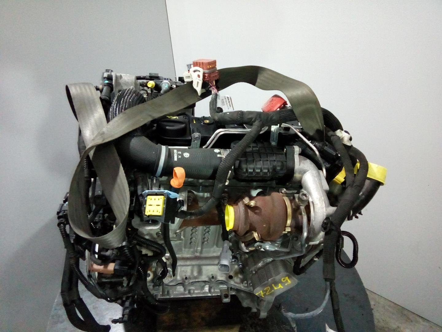 PEUGEOT 208 Peugeot 208 (2012-2015) Engine 8HR,M1-B2-35 18567572