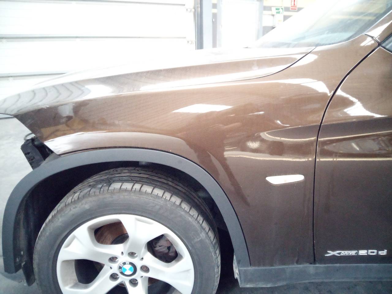 BMW X1 E84 (2009-2015) Priekinis kairys sparnas 23725493