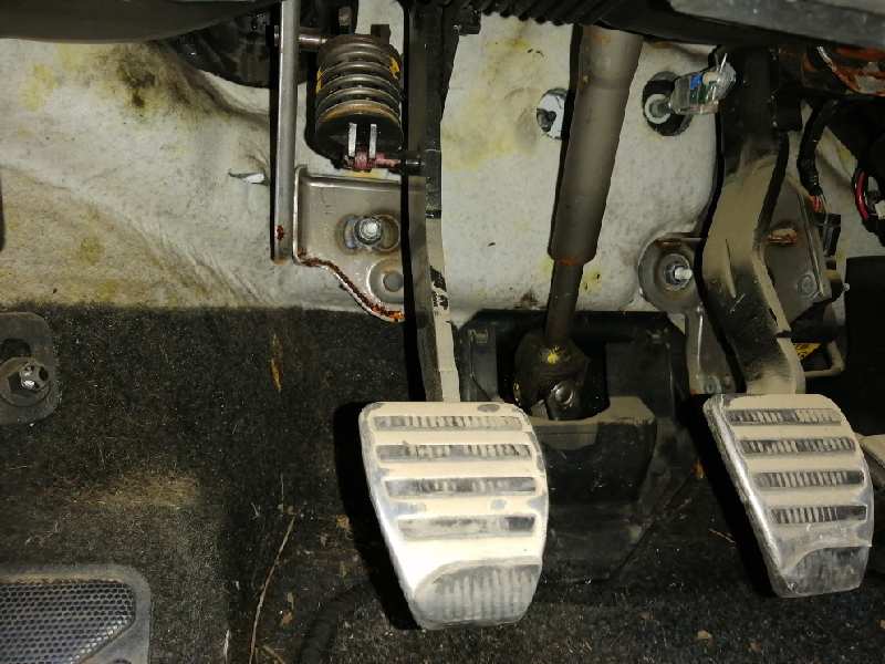 NISSAN Qashqai 1 generation (2007-2014) Pédale d'embrayage 18549399