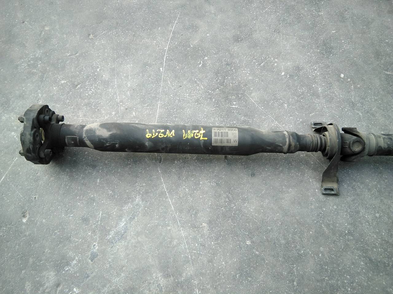 MERCEDES-BENZ CLS-Class C219 (2004-2010) Gearbox Short Propshaft A2118906, P1-A1-36 18558834