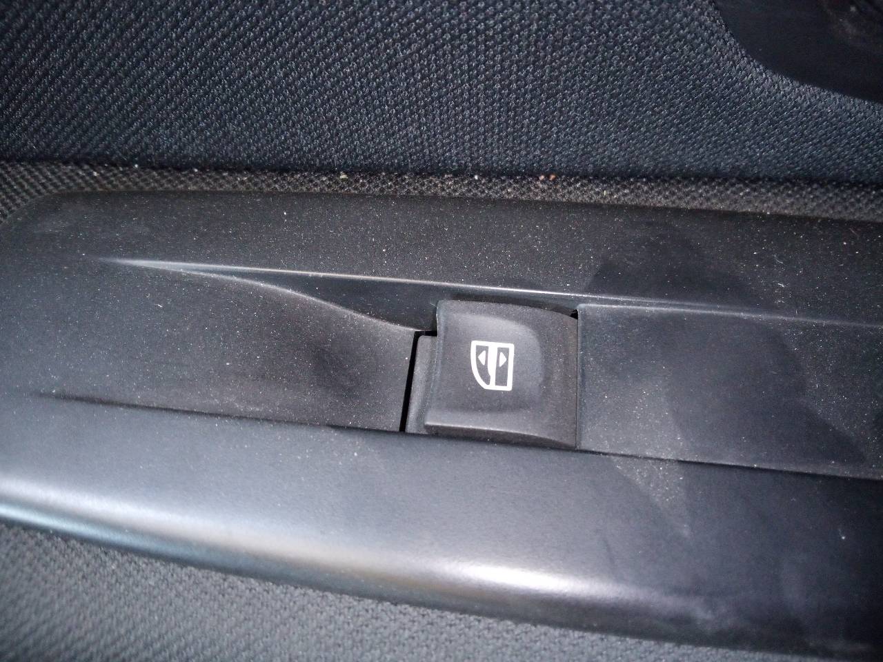 VAUXHALL Megane 3 generation (2008-2020) Front Right Door Window Switch 20957709