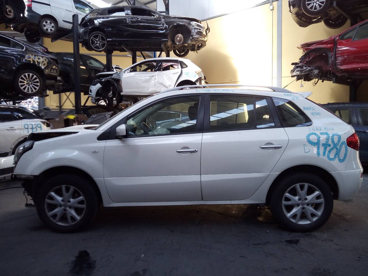 RENAULT Koleos 1 generation (2008-2016) Ступица передняя левая 18771012