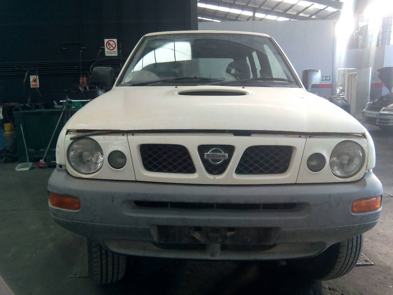 VOLVO Terrano 2 generation (1993-2006) Заключване на предна дясна врата E2-A4-9-1 18748953