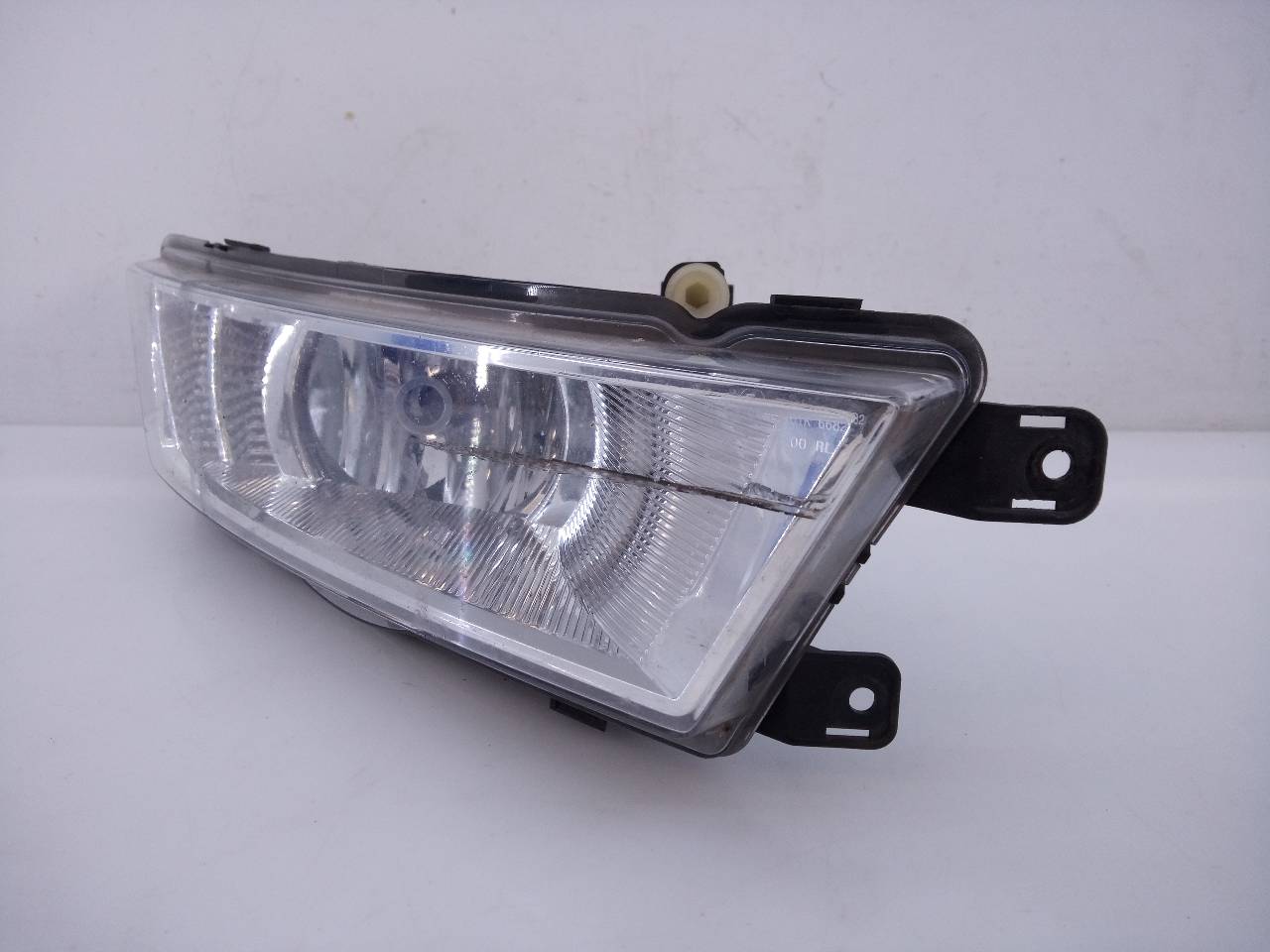 SKODA Rapid 2 generation (1985-2023) Front Right Fog Light 5JA941700B, KZ309S, E1-A5-43-1 21827562