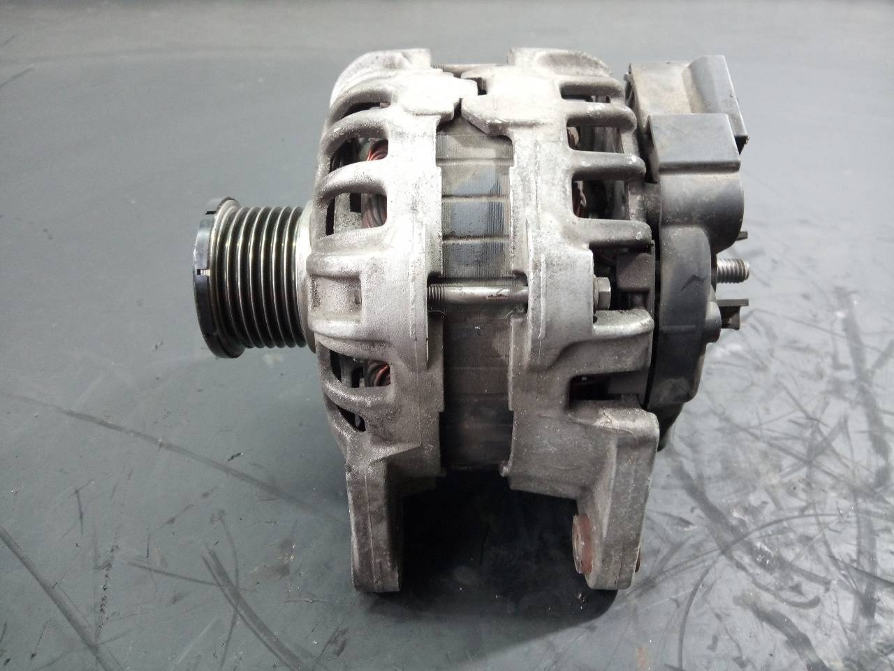 RENAULT Clio 4 generation (2012-2020) Alternator 231006007R,P3-B6-4-5 20968041