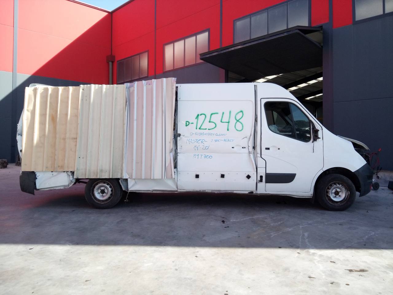 RENAULT Master 3 generation (2010-2023) Ilmastointipumppu 8200848916B+ 26273403